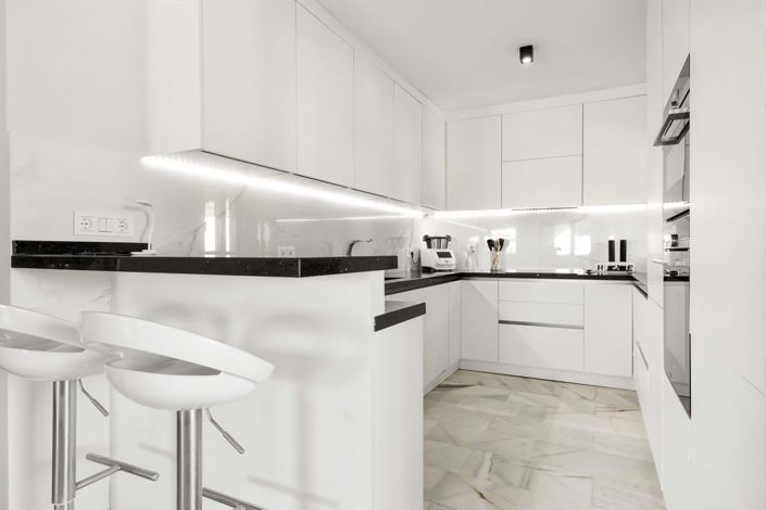 Image No.8-2 Bed Townhouse for sale