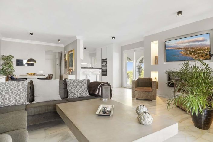 Image No.5-2 Bed Townhouse for sale