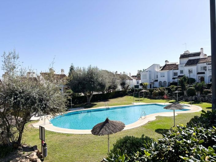 Image No.1-3 Bed Townhouse for sale