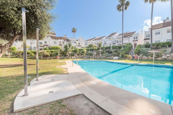 Image No.1-3 Bed Townhouse for sale
