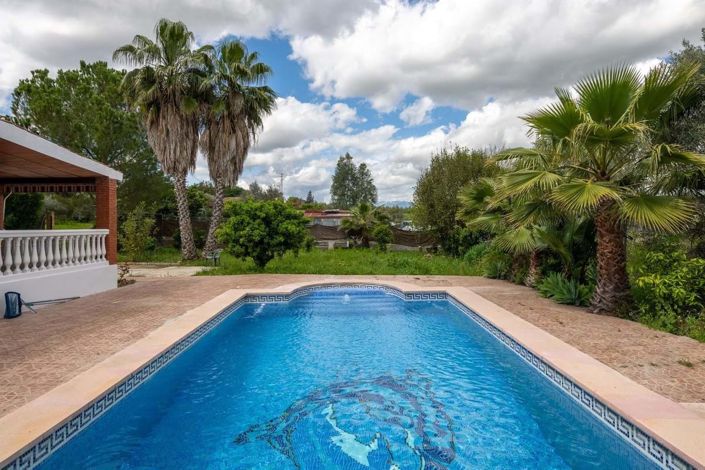 Image No.1-2 Bed Villa for sale