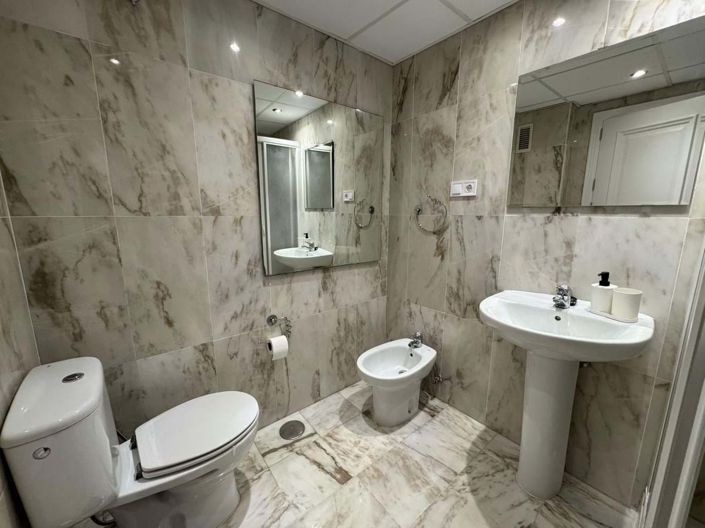 Image No.16-2 Bed Apartment for sale