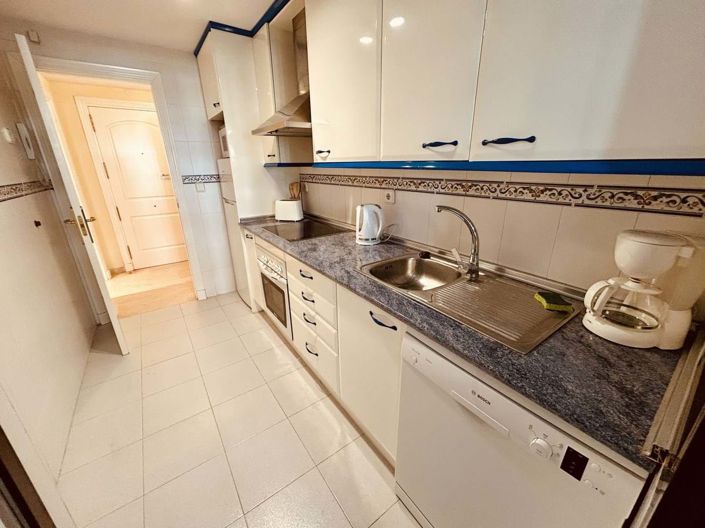 Image No.12-3 Bed Apartment for sale