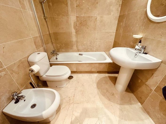 Image No.13-3 Bed Apartment for sale