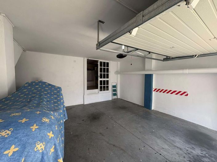 Image No.11-3 Bed Townhouse for sale