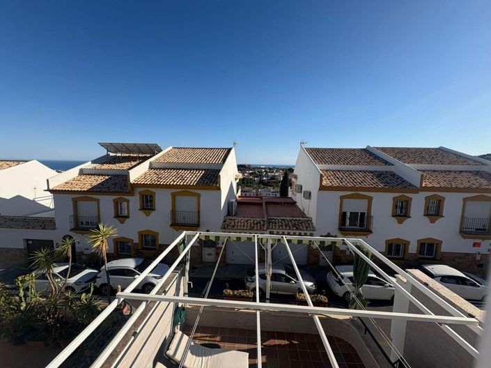 Image No.2-3 Bed Townhouse for sale