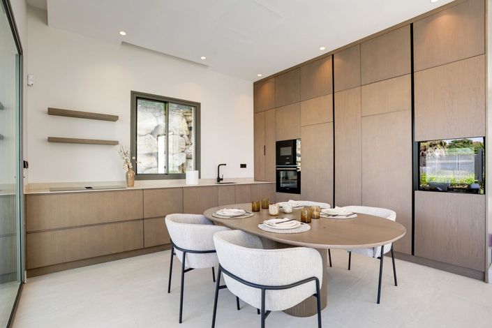 Image No.6-Villa de 4 chambres à vendre à Estepona