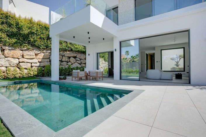 Image No.9-Villa de 4 chambres à vendre à Estepona