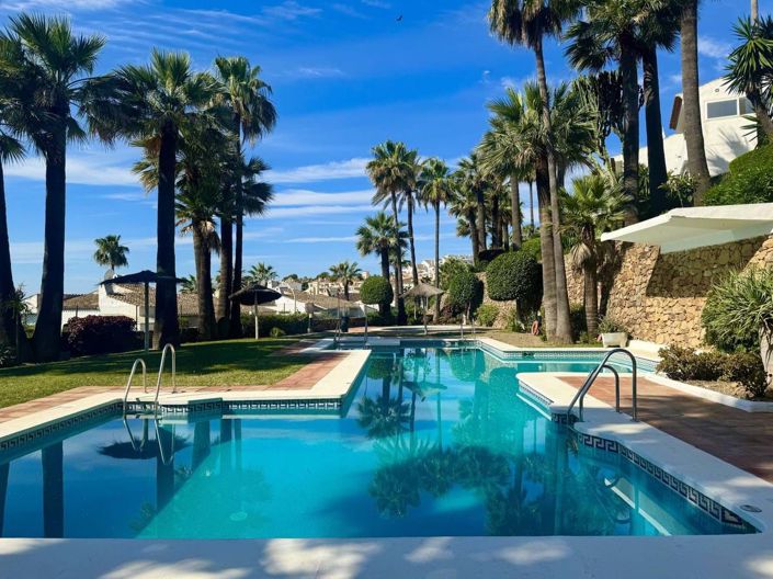 Image No.1-2 Bed Villa for sale