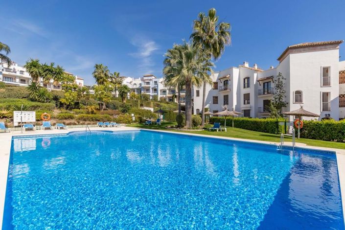Image No.1-Appartement de 2 chambres à vendre à Los Arqueros Golf Resort
