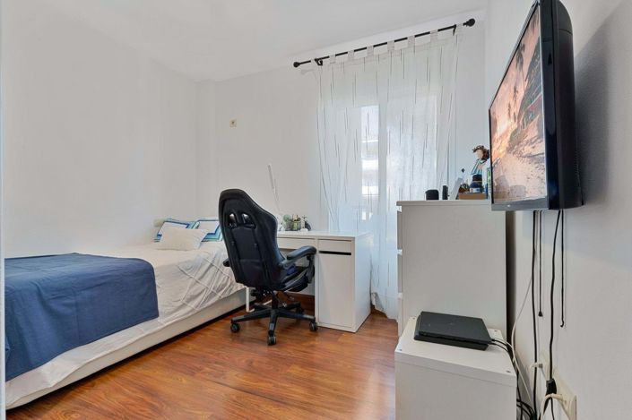 Image No.24-3 Bed Apartment for sale