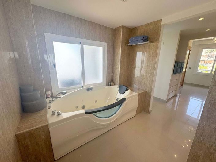 Image No.14-Appartement de 2 chambres à vendre à Estepona