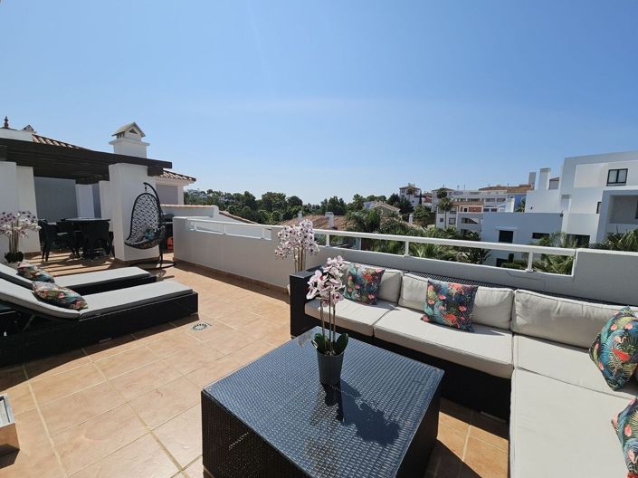 Image No.3-Appartement de 2 chambres à vendre à Estepona