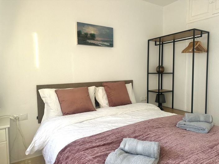 Image No.4-2 Bed Apartment for sale