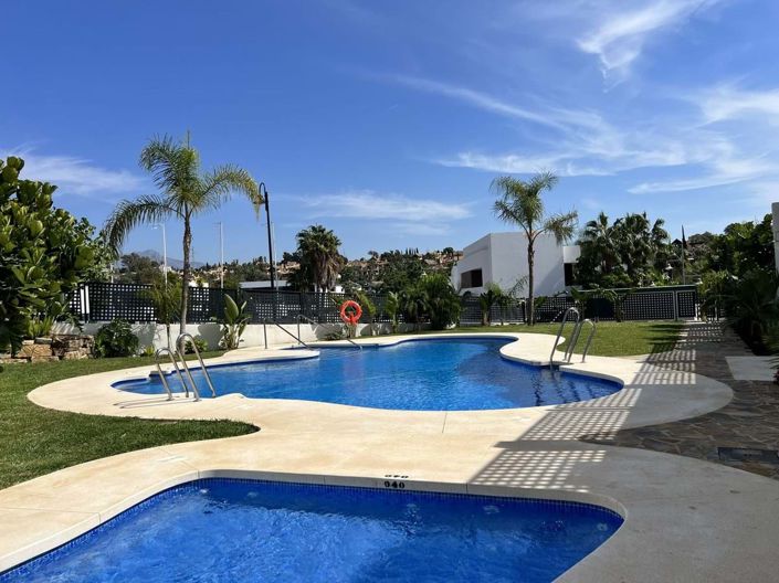 Image No.1-3 Bed Townhouse for sale
