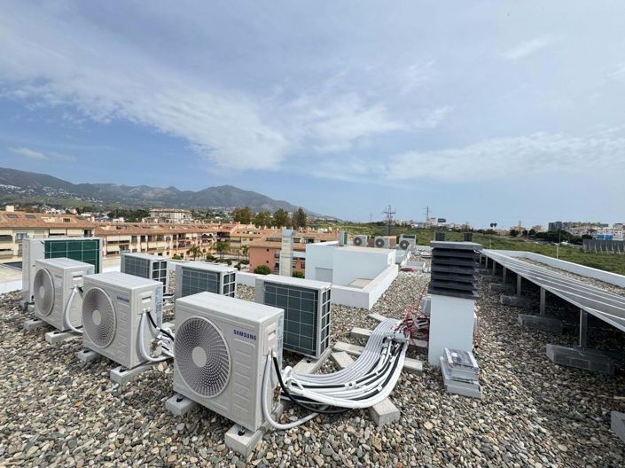 Image No.25-3 Bed Apartment for sale