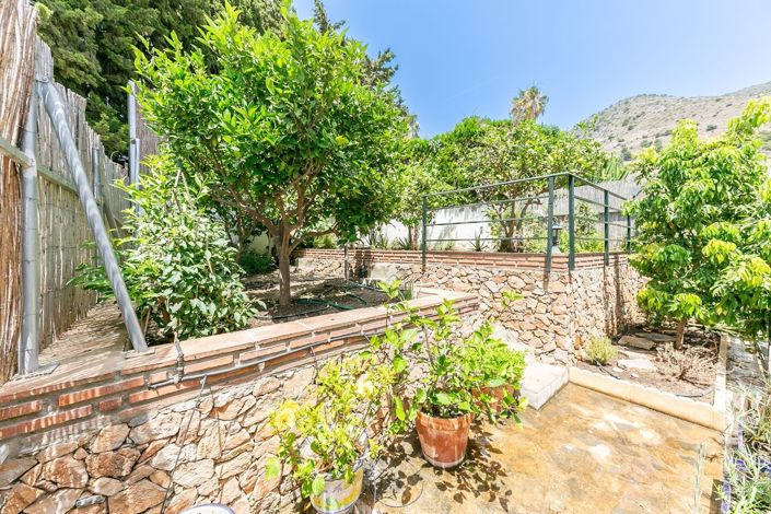 Image No.16-3 Bed Townhouse for sale