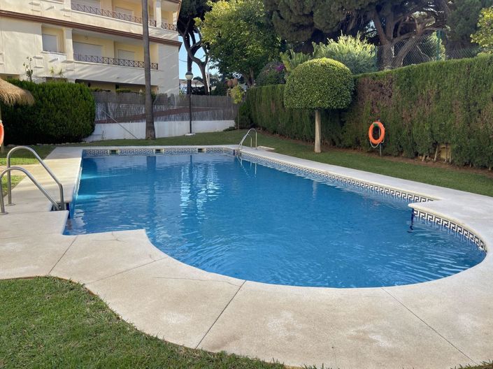 Image No.1-Appartement de 2 chambres à vendre à Elviria