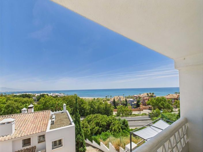Image No.1-3 Bed Apartment for sale