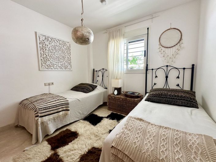 Image No.11-2 Bed Apartment for sale