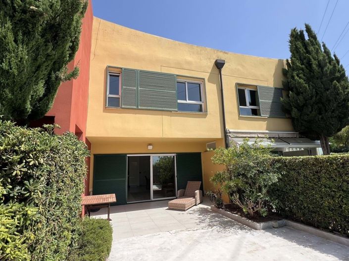 Image No.23-3 Bed Townhouse for sale