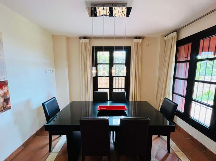 Image No.10-3 Bed Villa for sale