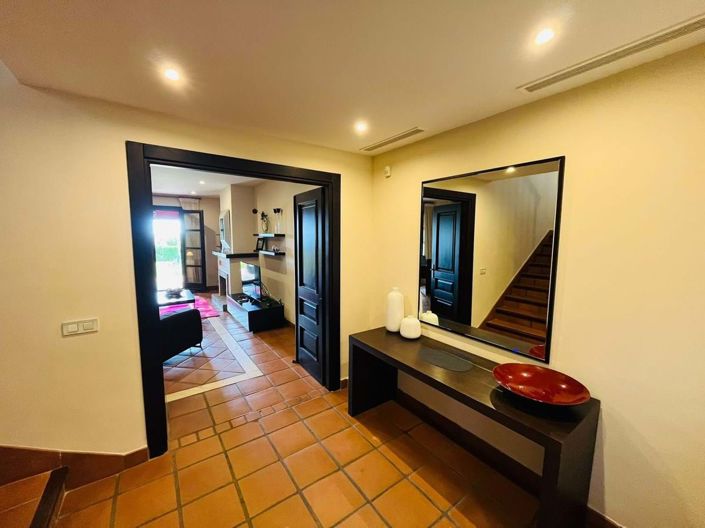 Image No.13-3 Bed Villa for sale