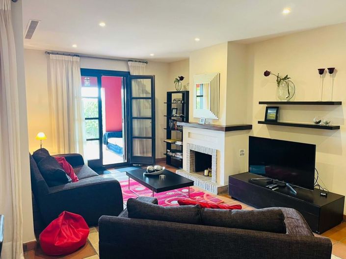 Image No.3-3 Bed Villa for sale