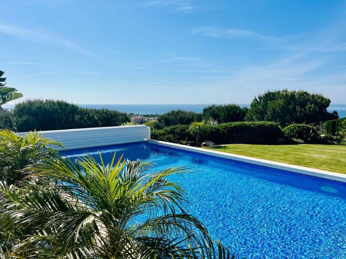 Image No.1-4 Bed Villa for sale