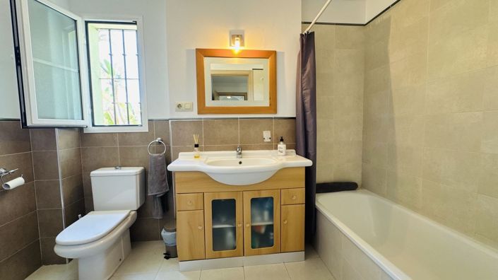 Image No.13-2 Bed Apartment for sale