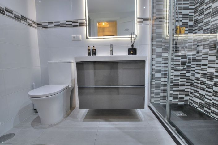 Image No.15-2 Bed Apartment for sale