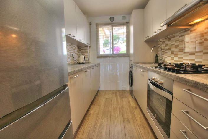 Image No.9-2 Bed Apartment for sale