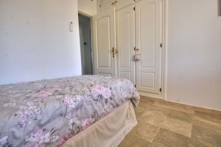 Image No.15-2 Bed Apartment for sale