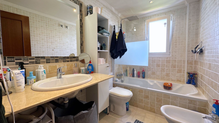 Image No.9-2 Bed Apartment for sale