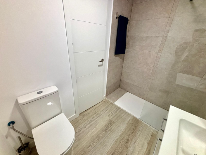 Image No.15-2 Bed Apartment for sale