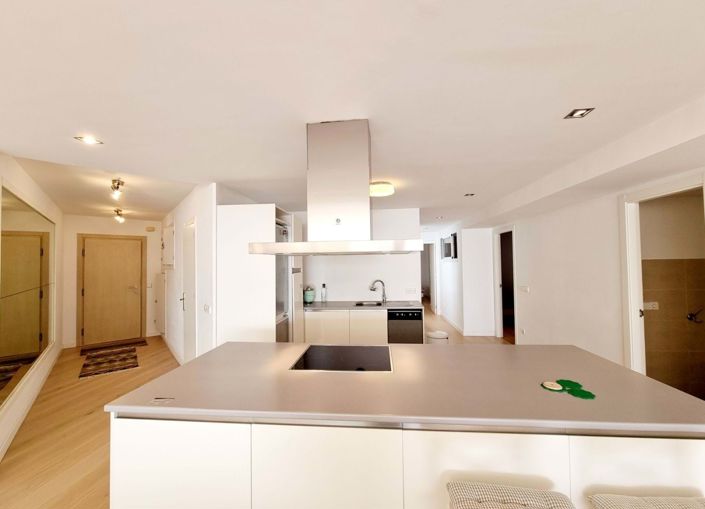 Image No.13-2 Bed Apartment for sale