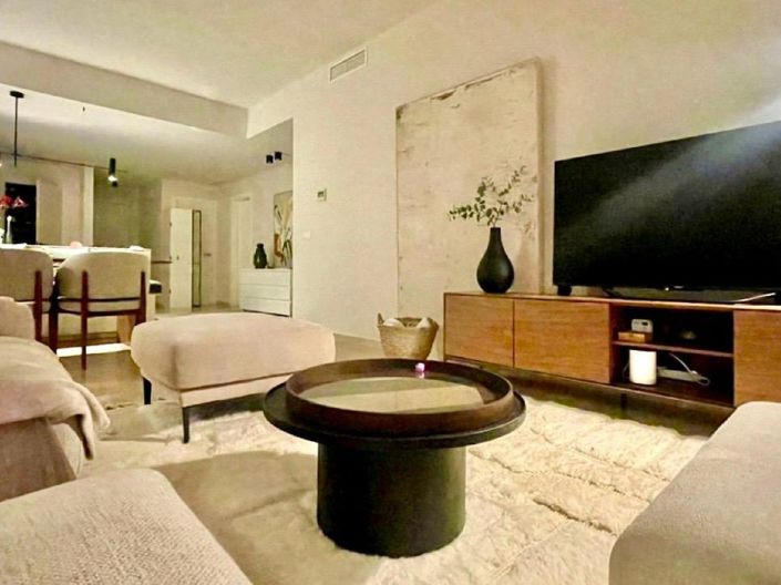 Image No.9-2 Bed Apartment for sale