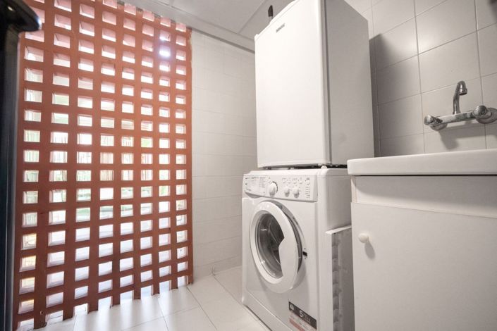 Image No.29-3 Bed Apartment for sale