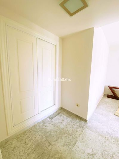 Image No.12-3 Bed Apartment for sale