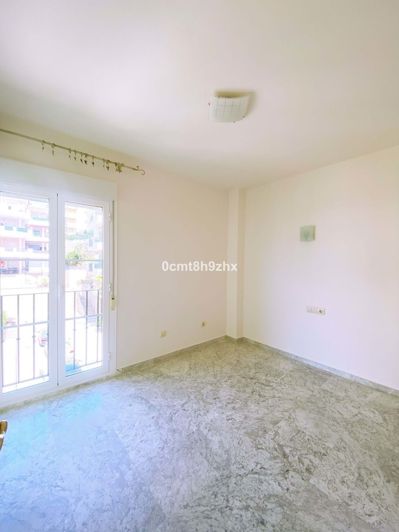 Image No.28-3 Bed Apartment for sale