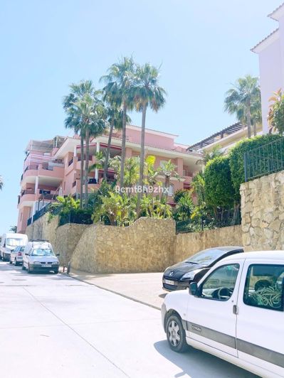 Image No.34-3 Bed Apartment for sale