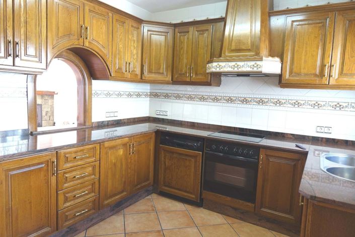 Image No.8-3 Bed Apartment for sale