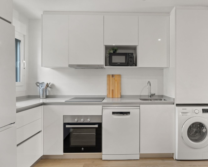 Image No.21-2 Bed Apartment for sale