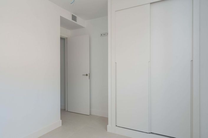 Image No.13-2 Bed Apartment for sale