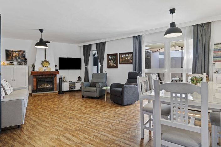 Image No.19-Villa de 4 chambres à vendre à Fuengirola