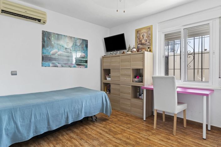 Image No.22-Villa de 4 chambres à vendre à Fuengirola