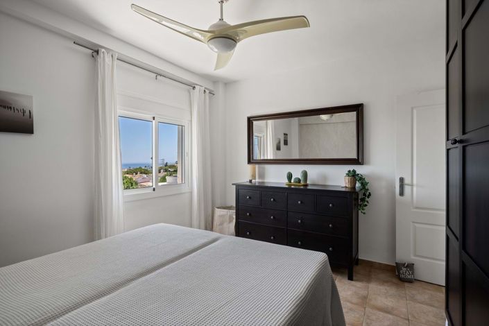 Image No.14-2 Bed Apartment for sale