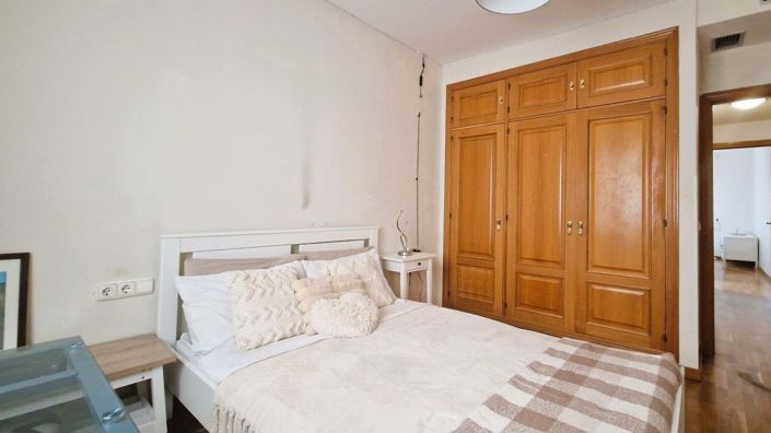 Image No.12-2 Bed Apartment for sale