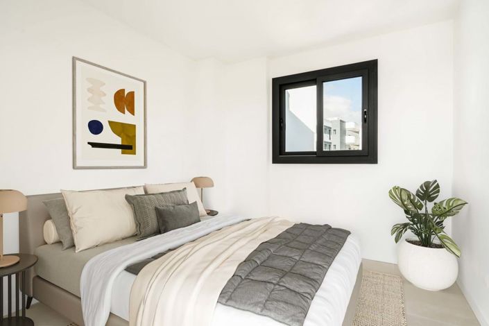 Image No.4-2 Bed Apartment for sale