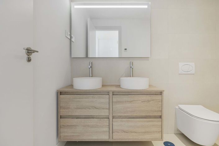 Image No.15-2 Bed Apartment for sale